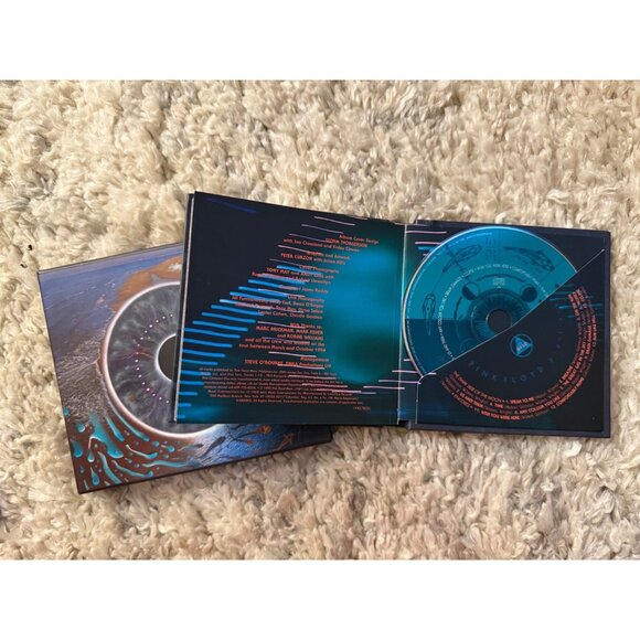 Pink Floyd "The Wall" DVD Deluxe Edition & Pulse CD Box Set - Picture 8 of 9